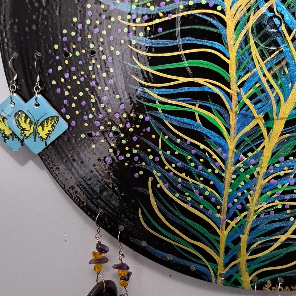 Hand Crafted Jewelry Display Upcycled Vinyl Record Wall Art Peacock Feather - Picture 7 of 17